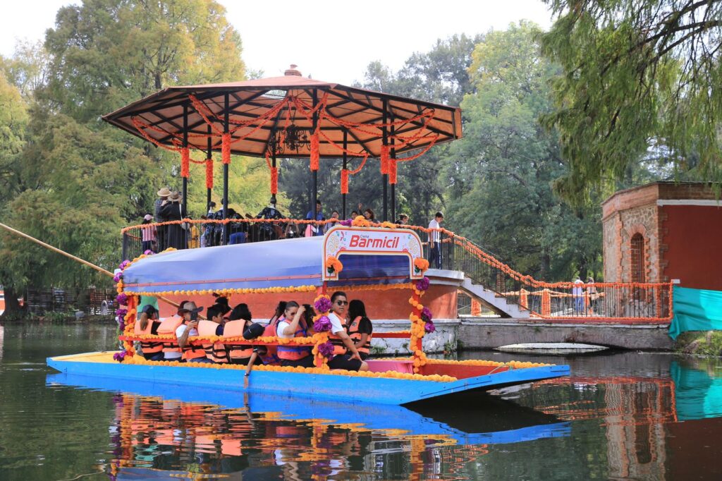 Lancha-Día de Muertos