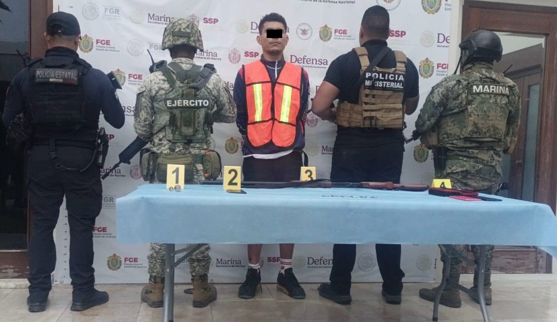 21 detenidos, dos personas liberadas y más de 200 dosis aseguradas: SSP WhatsApp Image 2025-11-29 at 10.32.01