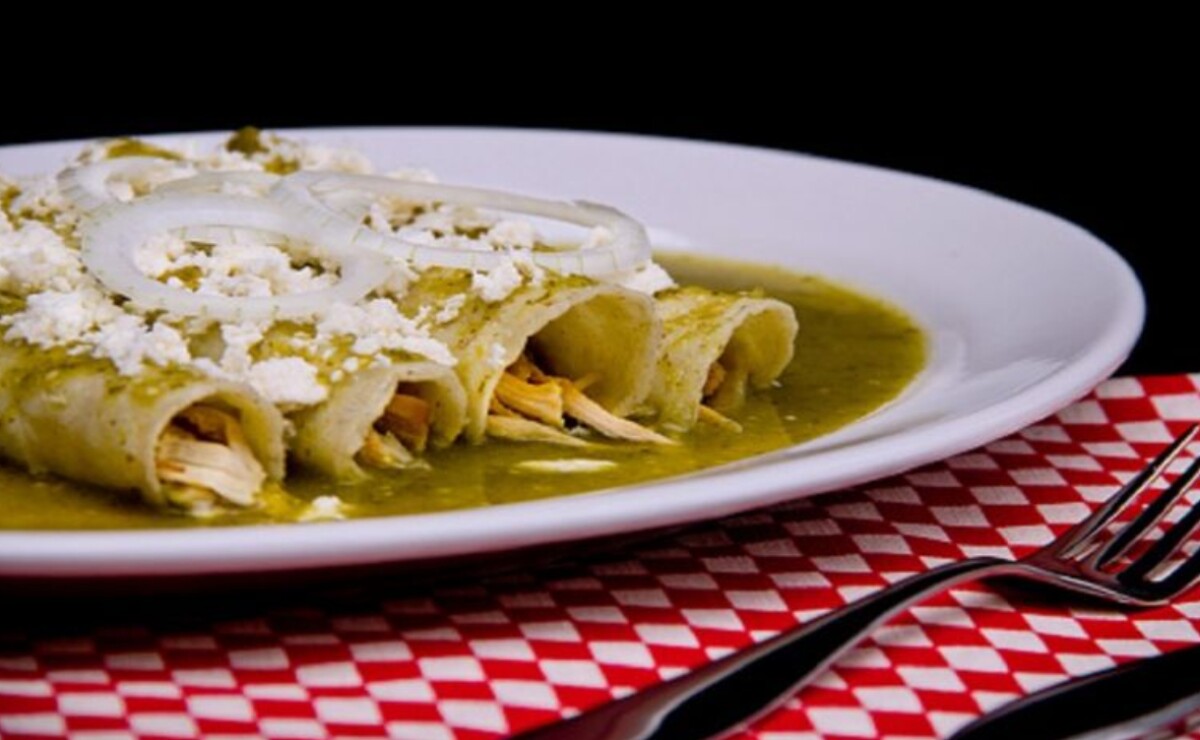 Huauchinango celebra la 9ª Fiesta de la Enchilada y la Cecina 2025 enchilada