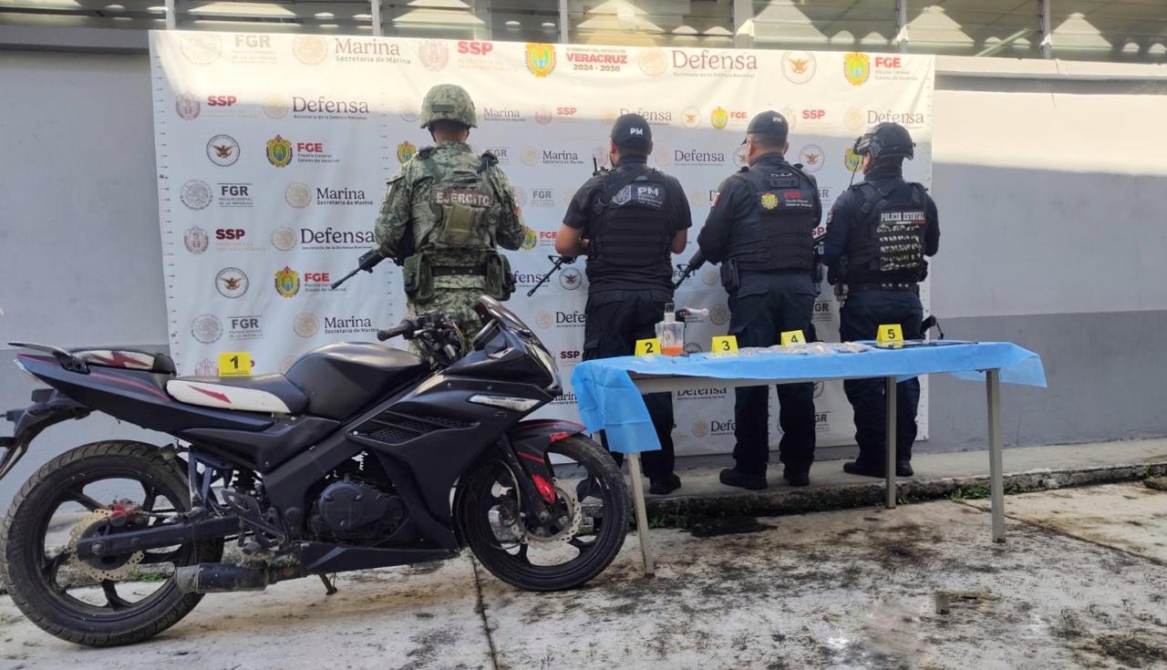SSP asegura más de 3 mil 600 dosis presuntas drogas, armas y vehículos; 42 personas detenidas WhatsApp Image 2025-12-21 at 9.00.38 AM