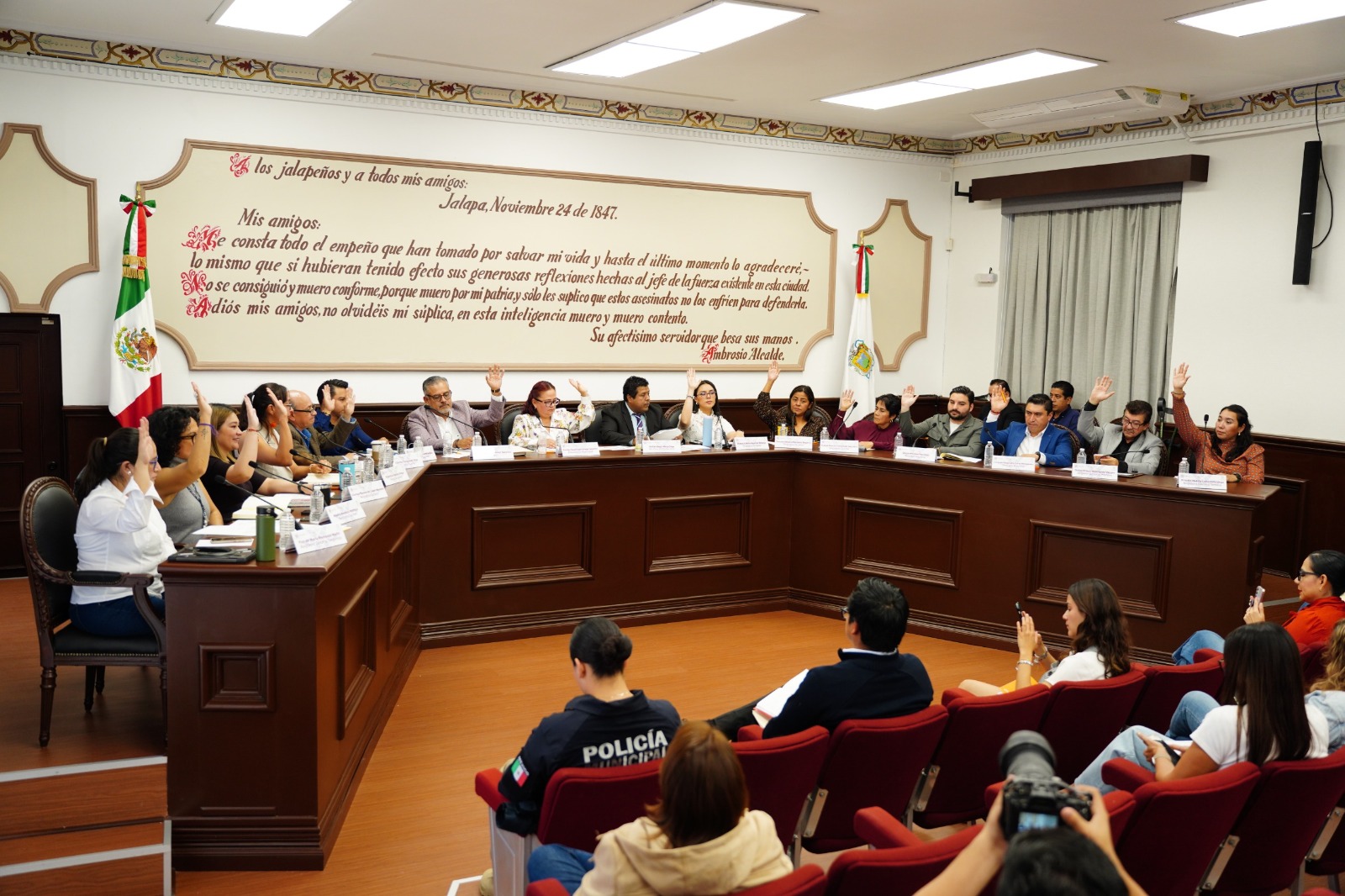 Aprueba Cabildo integración de Comisión Especial para la Entrega-Recepción WhatsApp Image 2026-01-09 at 16.28.52