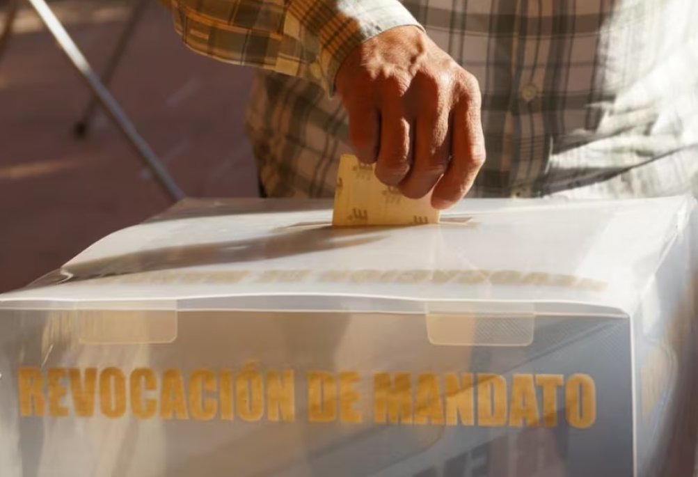 El INE resalta impresión de 3 millones de boletas