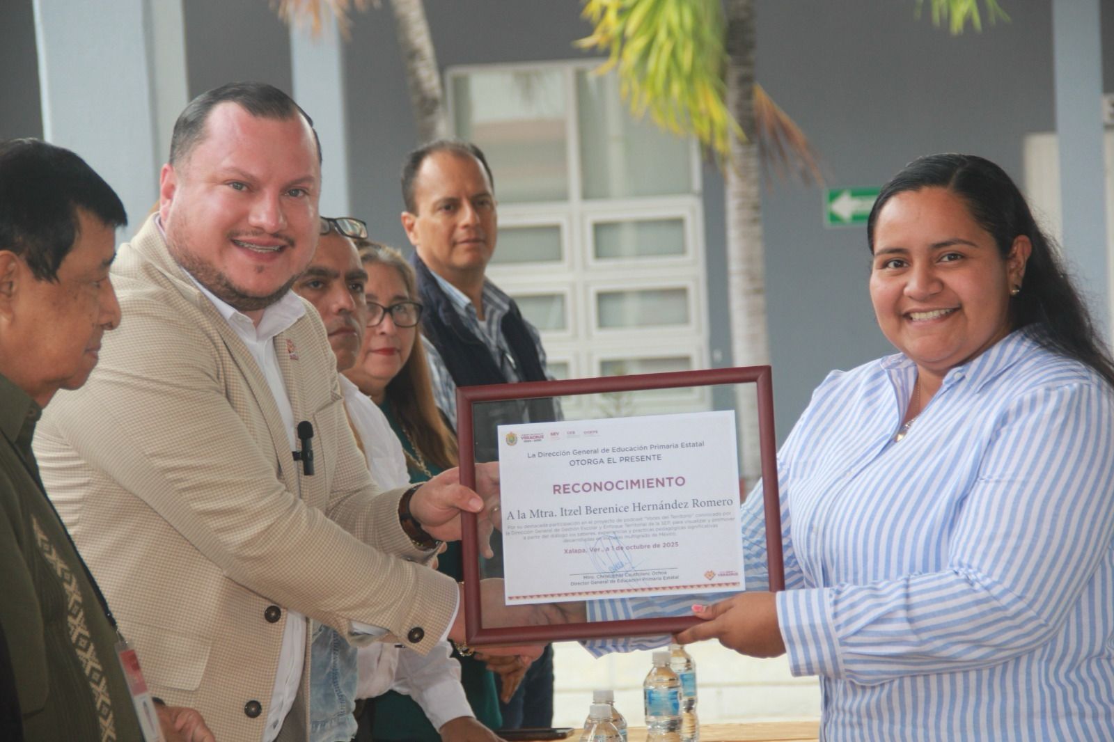 Reconocen a docente veracruzana por proyecto nacional sobre educación multigrado IMG-20260205-WA0015