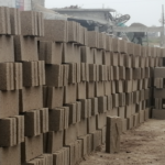 Denuncian explotación laboral en blockeras de Perote: no pagan salario mínimo y hay trabajo infantil