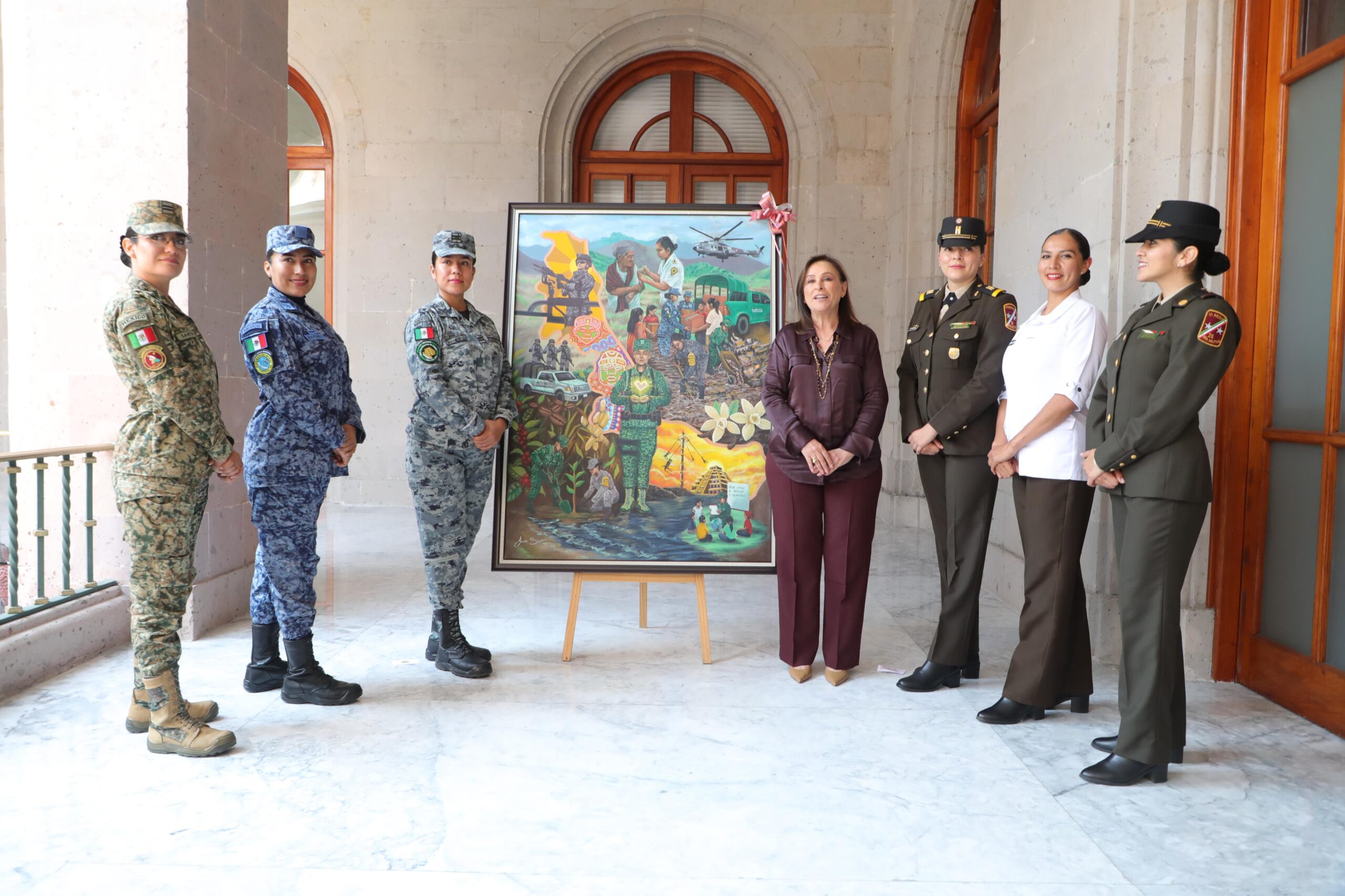 Mujeres de las Fuerzas Armadas entregan obra artística a la gobernadora ...