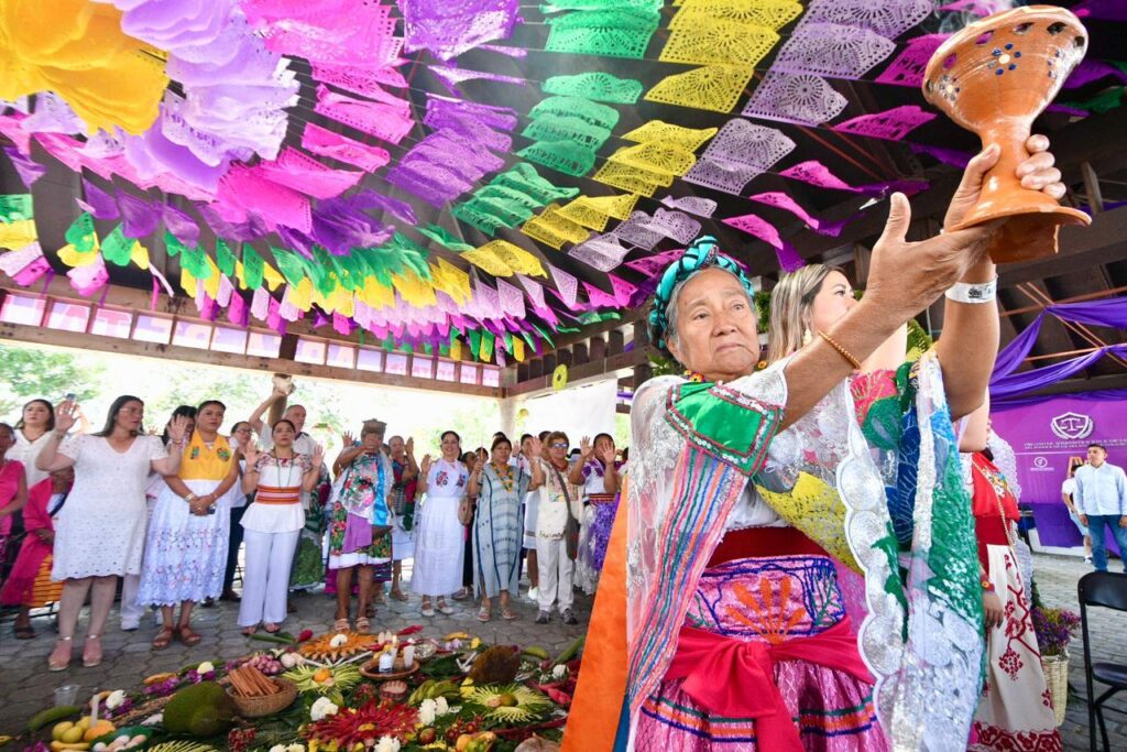 mujeres-Cumbre Tajín