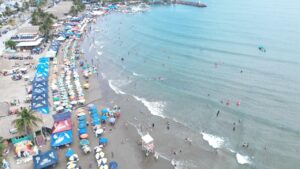 vacacionistas-turismo-playa