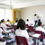 Retornan a las aulas más de 1.6 millones de alumnos en Veracruz