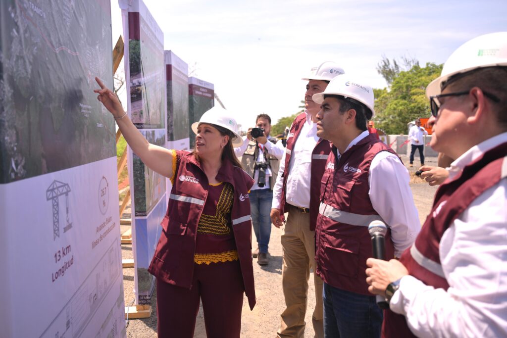 Rocío Nahle García y Efraín Morales López
