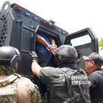 SEMAR, SSP y FGE realizan traslado de “El Bukanas” al penal de Tepexi