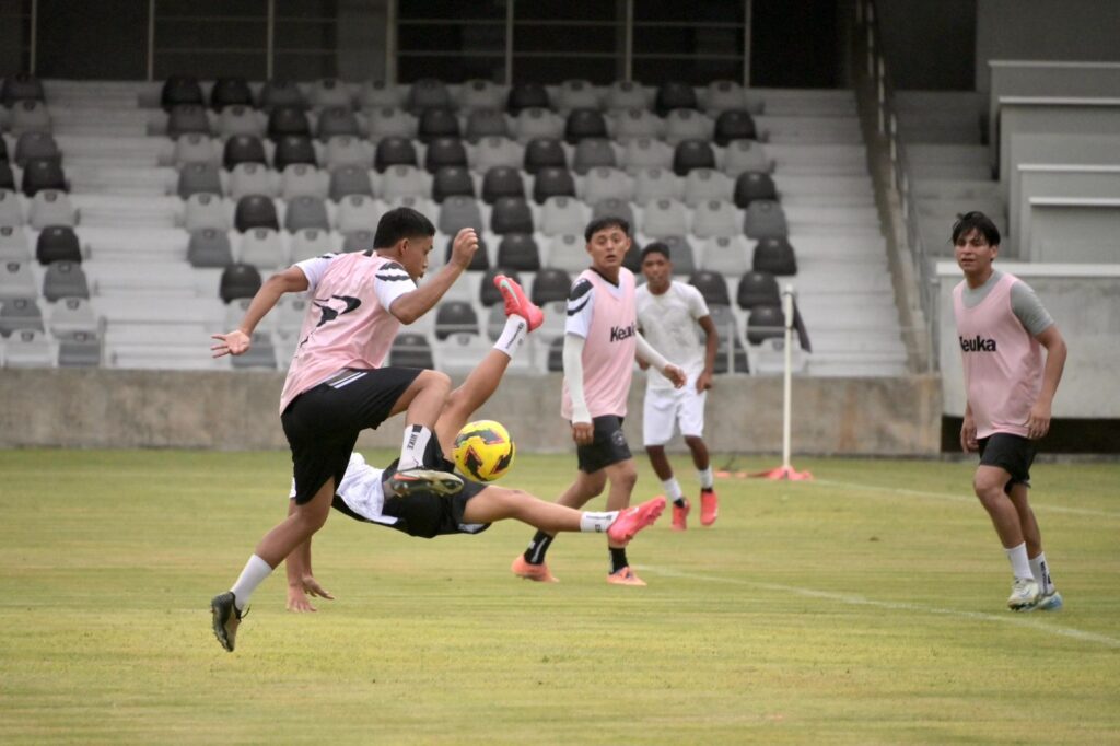 Piratas FC