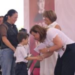 Rocío Nahle encabeza entrega de tarjetas Rita Cetina para más de 312 mil estudiantes