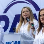Ana Ledezma se registra como candidata a la presidencia del PAN en Veracruz