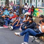 Hasta muertos cobran en escuelas de la CNTE