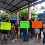 CFE deja sin luz primaria de Veracruz y les cobran 16 mil pesos de multa