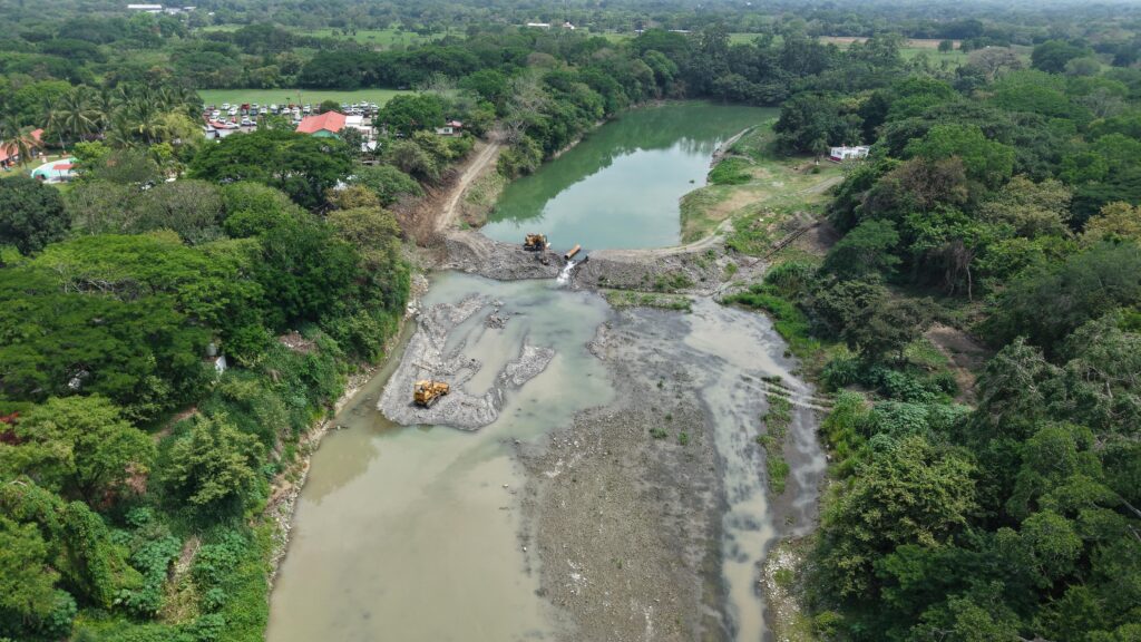 reservorio de agua de Naranjos