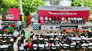 moviliario escuelas