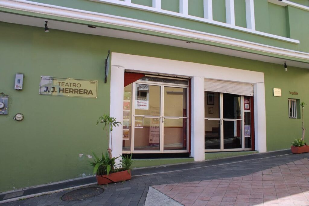 Teatro J.J. Herrera