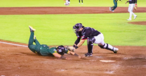 Pericos vs Piratas