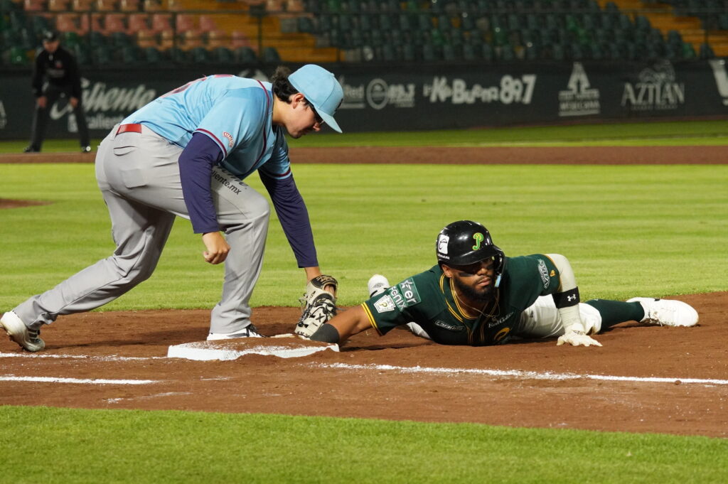 Águila vs Pericos