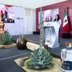 Gobierno estatal reconoce la excelencia del mezcal poblano “Premio al origen 2026”