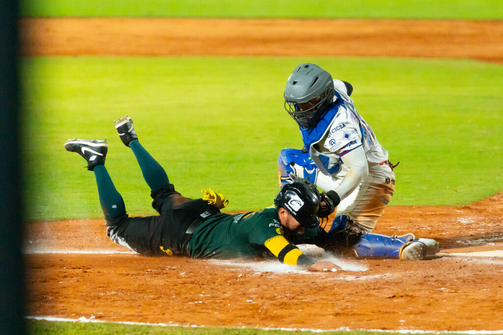 Olmecas vs Pericos