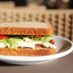 Tupperware y Bimbo celebran 80 años inspirando a las familias con ideas para un luch nutritivo y delicioso sándwich-comida