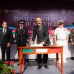 Gobierno de Veracruz realiza Guardias de Honor por el 216 aniversario del inicio de la Independencia de México