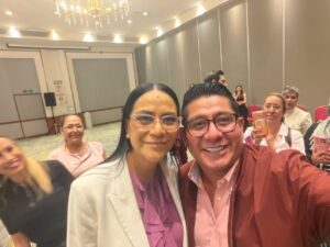 Esteban Ramírez y Ariadna Montiel