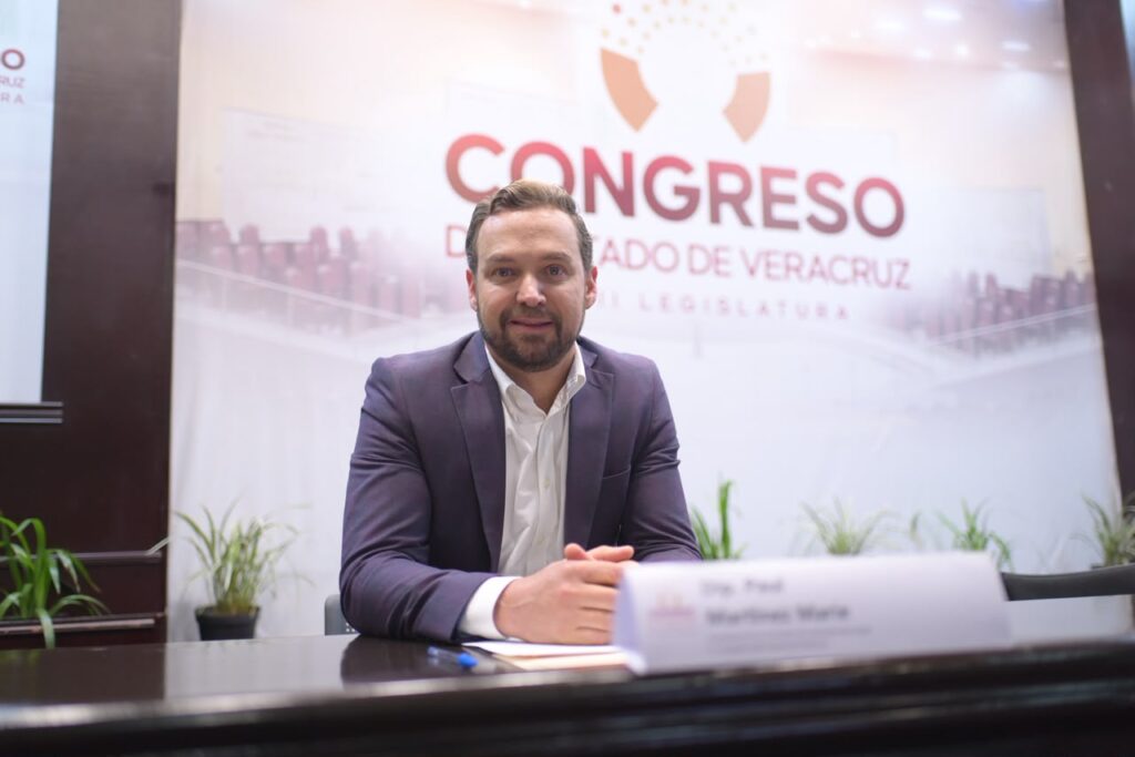 Paul Martínez