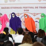 Con arte, danza y literatura, estudiantes de bachillerato celebran el Día de Muertos